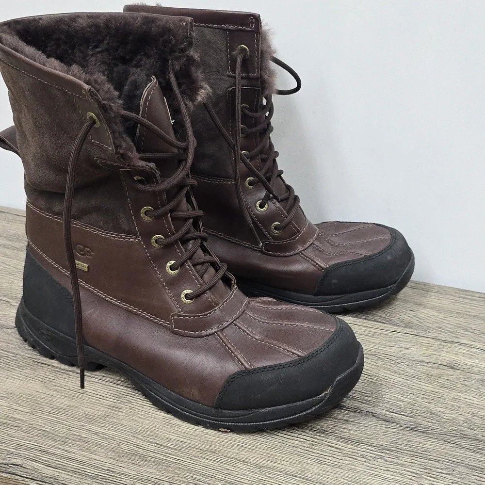UGG Australia Mens 10.5 Brown Leather Shearling Winter Boots Vibram Waterproof